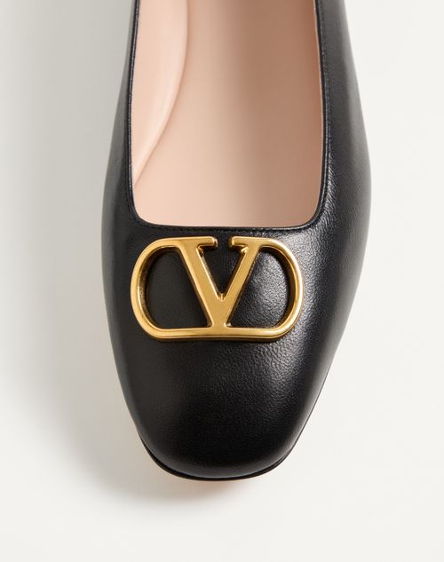 Valentino Garavani - Vlogo Signature Ballerina In Nappa - Black - Woman - Ballerinas
