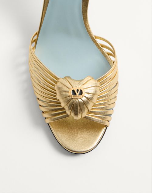 Valentino Garavani - 라미네이트 나파 레더 샌들 쿠에르 로얄 샌들 85mm - 앤틱 브라스 - 여성 - Shelf - W Shoes - Sandal Royal/annet