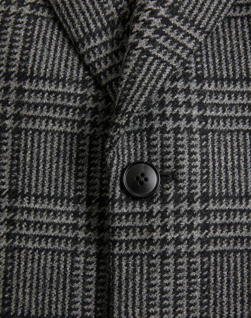  - Gray/black