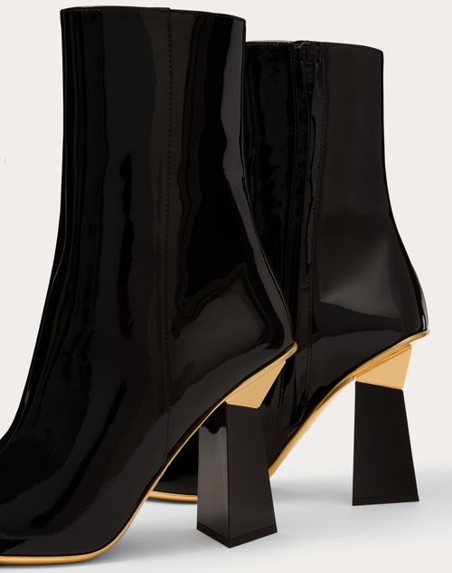 Valentino Garavani - Hyper One Stud Ankle Boot In Patent Leather 105mm - Black - Woman - Boots