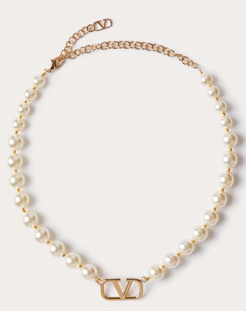 Vロゴ シグネチャー メタル X スワロフスキー®パールビーズ チョーカー  