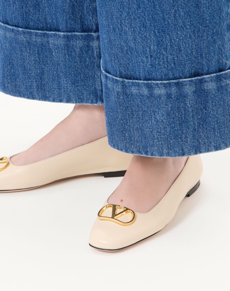 Valentino Garavani Vlogo Signature Ballerina In Nappa Woman Butter 40.5