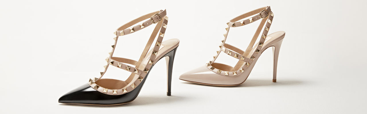 Tolk Prisnedsættelse Tilslutte Valentino Garavani Women's Rockstud Shoes & Sandals | Valentino