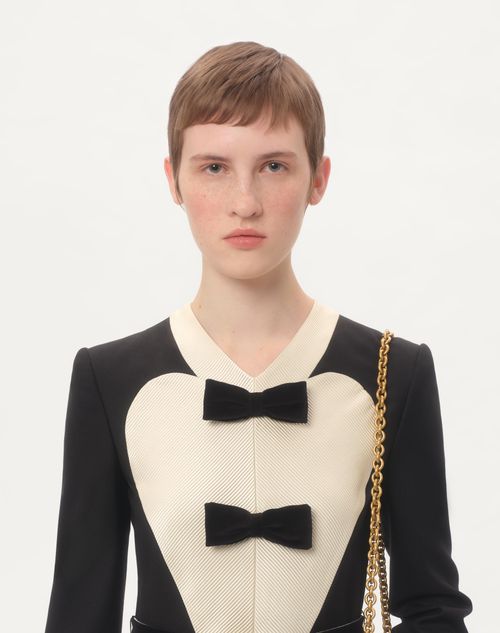  - Black/soft Beige