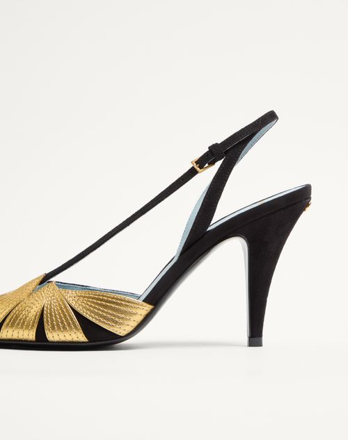  - Black/gold