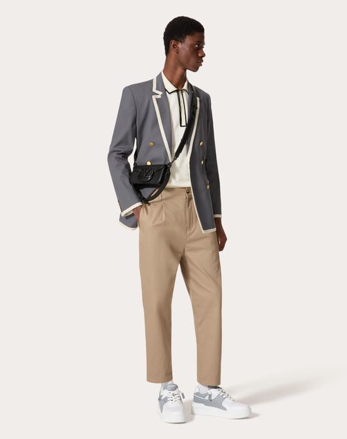 Valentino - Pantalon En Gabardine De Coton Avec Étiquette Maison Valentino - Beige - Homme - Shorts Et Pantalons