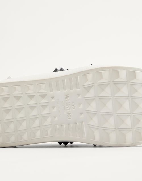 Valentino Garavani - Rockstud Untitled Sneaker In Calfskin Leather With Tonal Studs - White/ Black - Woman - Shoes
