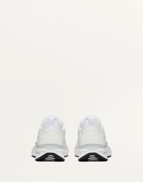  - White/pastel Gray