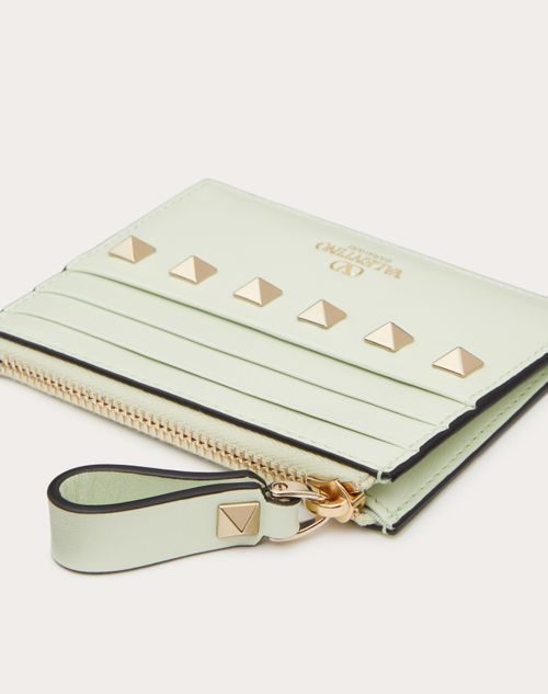 Valentino Garavani - Rockstud Calfskin Cardholder With Zipper - Meadow Mist - Woman - Wallets & Cardcases - Accessories