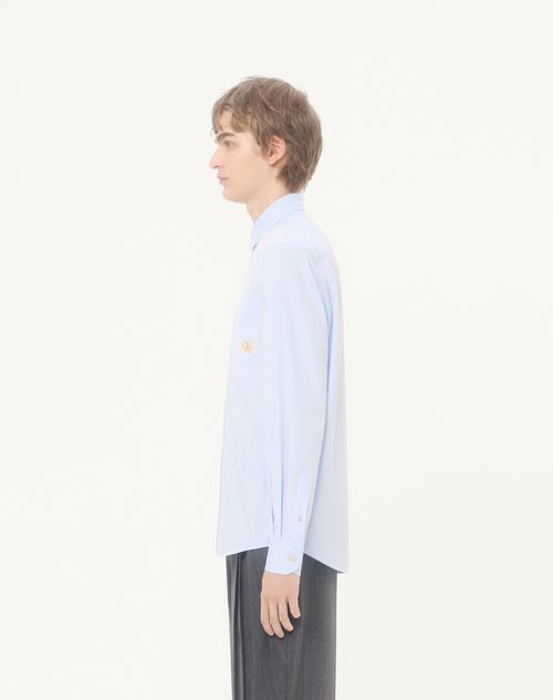 Valentino - Camicia A Maniche Lunghe Valentino In Cotone Oxford Leggero Con Patch Farfalla Ricamata - Azzurro - Uomo - Camicie