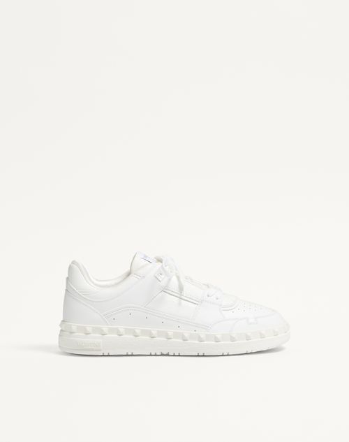 Valentino Garavani - Freedots Low-top Sneaker In Calfskin - White - Man - Sneakers