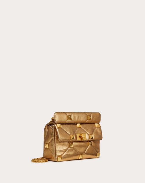 Valentino Garavani - Medium Roman Stud The Shoulder Bag In Metallic Nappa With Chain - Antique Brass - Woman - Shoulder Bags