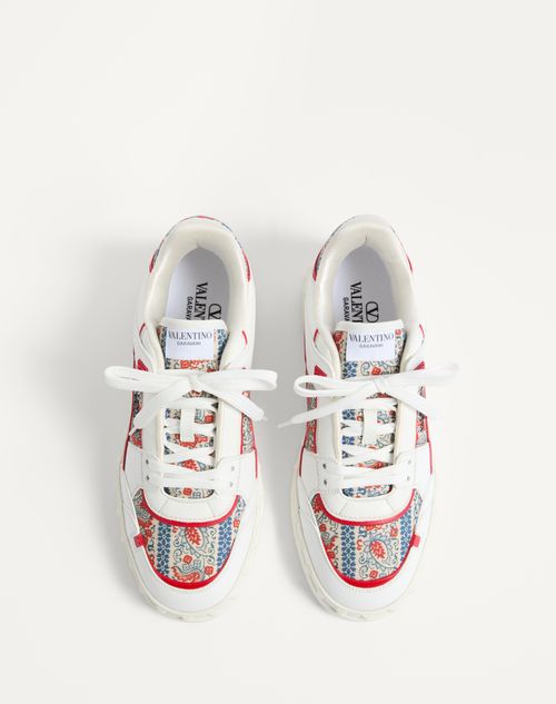  - White/multicolor/coral