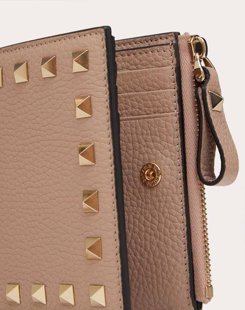 Valentino Garavani - Small Rockstud Grainy Calfskin Wallet - Poudre - Woman - Wallets And Small Leather Goods