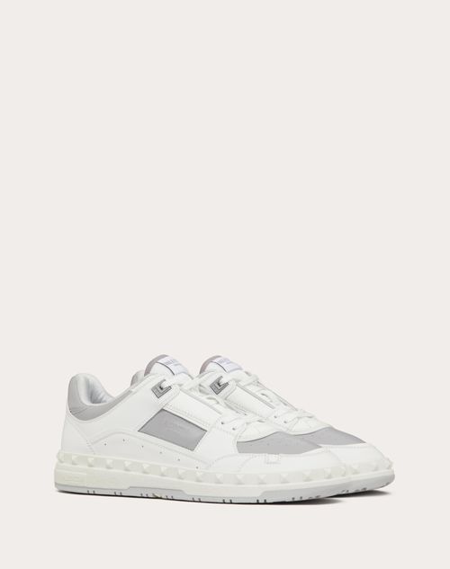 Valentino Garavani - Freedots Low-top Sneaker In Calfskin - White/pastel Gray - Man - Shelf - Freedots - M