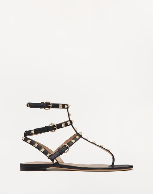 Valentino Garavani - Sandales À Entre-doigts Basses Rockstud En Veau - Noir - Femme - Chaussures