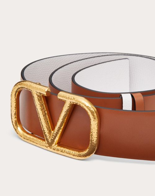 Valentino Garavani - Reversible Vlogo Signature Belt In Grainy Calfskin 40mm - Saddle/white - Woman - Belts