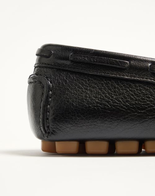 Valentino Garavani - Driver Fastaway Buffalo Loafer - Black - Man - Loafers And Driver