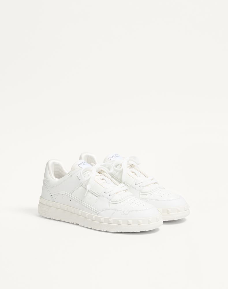 Valentino Garavani Freedots Low-Top Trainer In Calfskin Man White 39