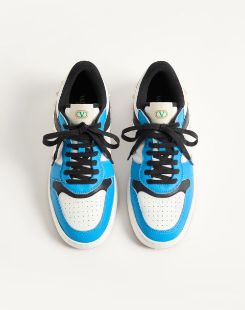 Valentino Garavani - Freedots Two-tone Sneaker In Kidskin And Nappa Calfskin With Studs Detail - Azure/multicolour - Man - Sneakers