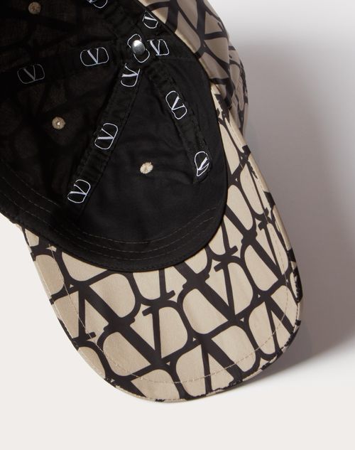 Valentino Garavani - Casquette En Nylon Toile Iconographe - Beige/noir - Homme - Hats - M Accessories