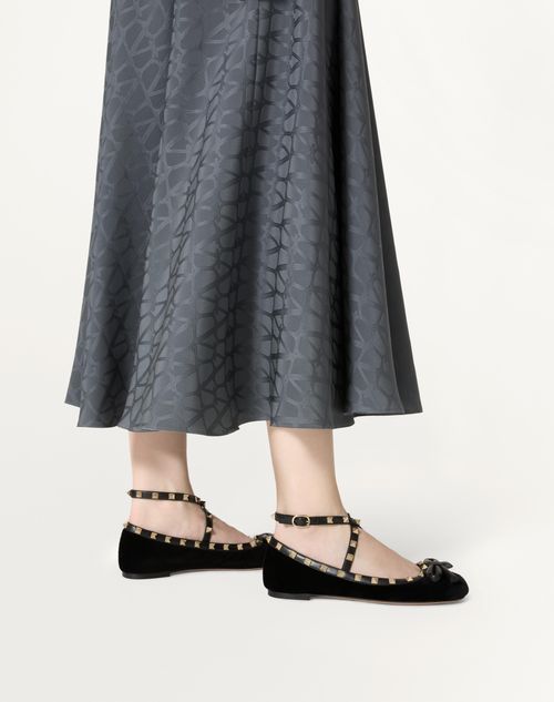 Rockstud Velvet Ballerina for Woman in Black | Valentino US Rockstud Velvet Ballerina for Woman in Black | Valentino US