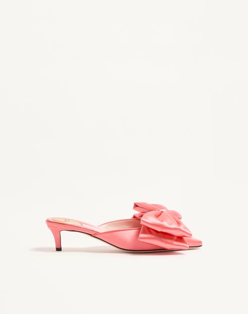 Valentino Garavani - Zapato Bajo Sin Talón Yolande De Satén Con Tacón De 45 mm - Salmón - Mujer - Salones