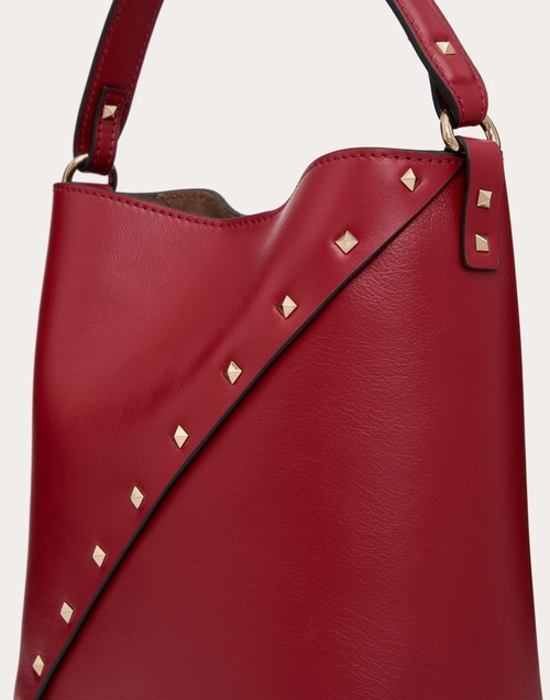 Valentino Garavani Rockstud leather bucket bag - Pink