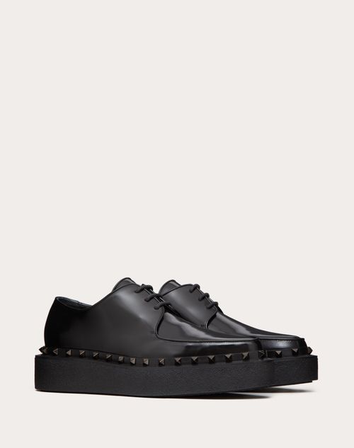 Valentino Garavani - M-way Rockstud Derby In Calfskin With Tone-on-tone Studs
 - Black - Man - Man Shoes Sale