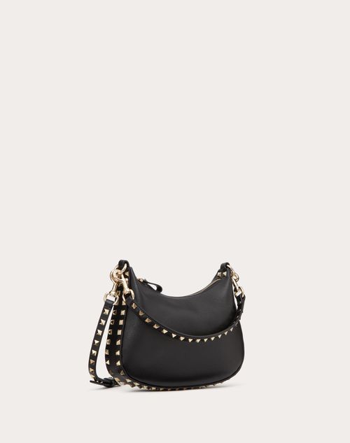 Valentino Garavani - Bolso Hobo Rockstud Pequeño De Cuero Graneado De Becerro - Negro - Mujer - Bolsos De Hombro