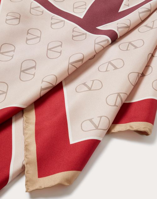 Valentino Garavani - Vlogo Signature Silk Foulard 90x90 Cm - Pink/red - Woman - Woman Bags & Accessories Sale