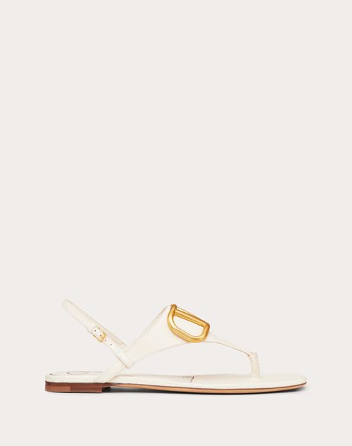 Valentino Garavani - Vlogo Signature Flat Thong Sandal In Grainy Calfskin - Light Ivory - Woman - Woman Sale