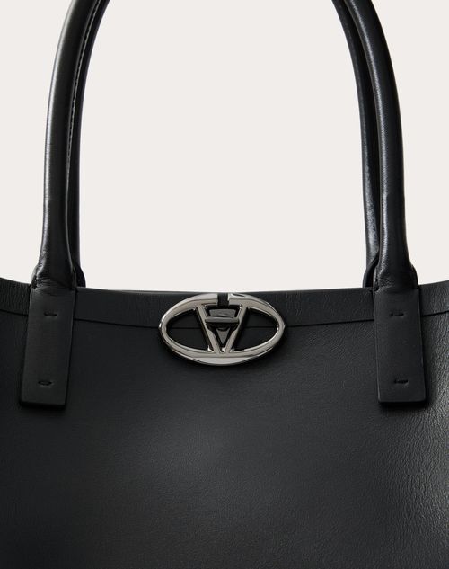 Valentino Garavani Handbags. Black OS