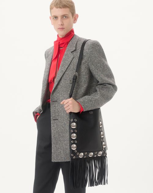 Valentino Garavani - Valentino Garavani Nellcôte Shoulder Bag In Grainy Calfskin With Fringes - Black - Man - Shoulder Bags