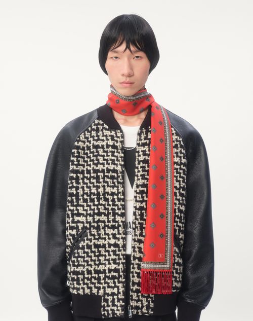 Valentino Garavani - 프린지 장식 챔버 실크 방도 스카프 - 멀티컬러 - 남성 - Shelf - M Accessories - Scarves