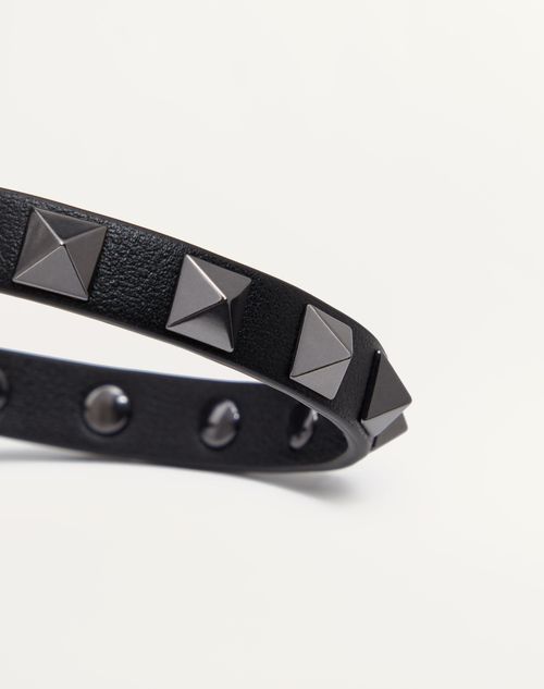 Valentino Garavani - Bracciale Rockstud In Pelle E Borchie Finitura Rutenio Nero - Nero - Uomo - Gioielli