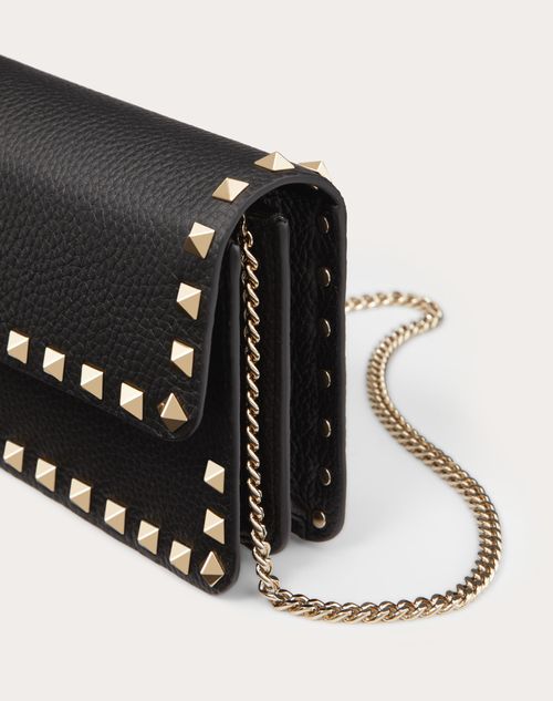 Rockstud Small Leather Wallet On Chain in Black - Valentino