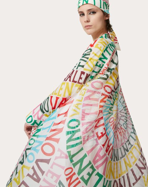  - Multicolor