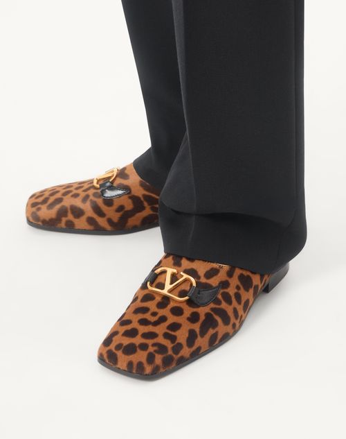 Valentino Garavani - Valentino Garavani Babouche Haircalf Loafers With Fauve Eclat Print - Animal Print - Man - Shoes