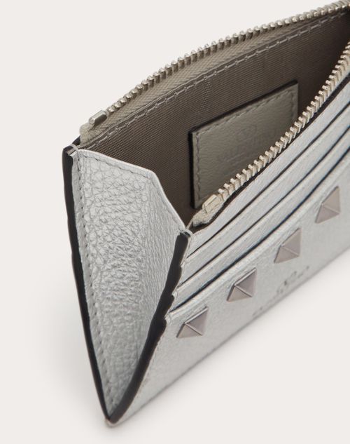 Rockstud Grainy Metallic Calfskin Card Holder With Zip for Woman in Silver