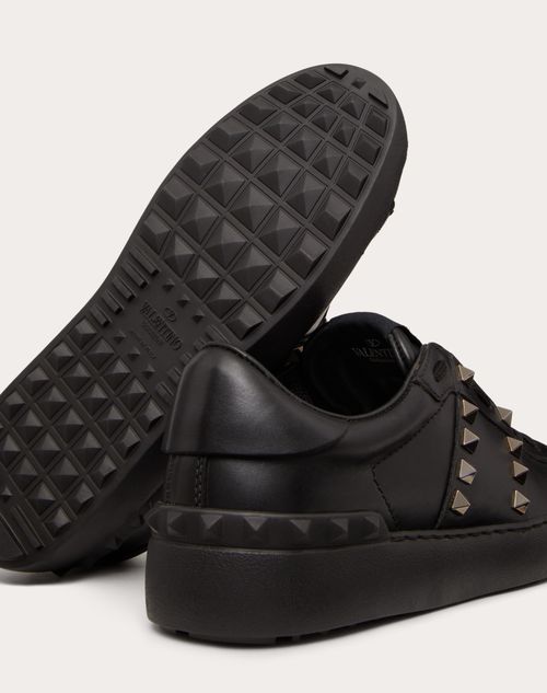 gør dig irriteret fedt nok Tilsvarende Rockstud Untitled Noir Calfskin Leather Sneaker for Woman in Black |  Valentino US