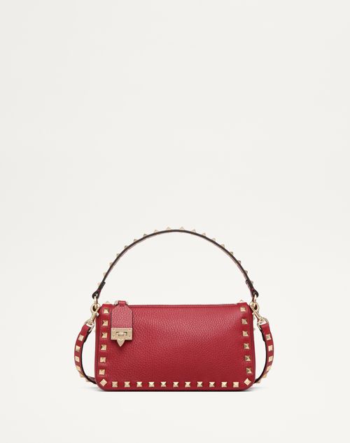 Valentino Garavani - Bandolera Rockstud Pequeña De Cuero De Becerro Graneado - Rosso Valentino - Mujer - Rockstud - Bags