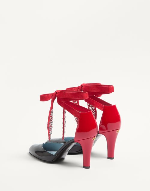  - Black/pure Red