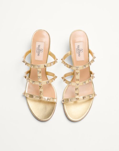 Valentino Garavani - Rockstud Slide Sandal In Laminated Nappa 60mm - Antique Brass - Woman - Sandals