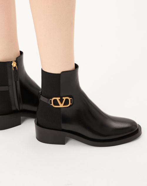 Valentino Garavani - Vlogo Signature Calfskin Ankle Boot 30mm - Black - Woman - Boots