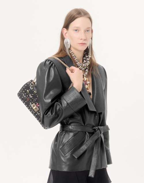 Valentino Garavani - Borsa Media A Spalla Valentino Garavani Rockstud Spike In Nappa Ricamata - Nero/multicolor - Donna - Borse A Spalla