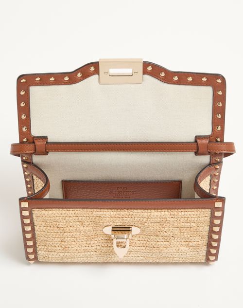 Valentino Garavani - Valentino Garavani Rockstud Small Shoulder Bag In Raffia - Natural/saddle Brown - Woman - Shoulder Bags
