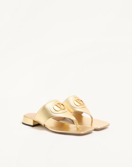 Valentino Garavani - Vlogo Signature Laminated Nappa Thong Sandal 20mm - Antique Brass - Woman - Sandals