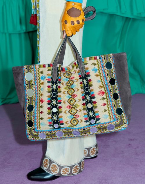 Valentino Garavani - Valentino Garavani Nellcôte Large Embroidered Shopping Bag - Multicolour/testa Di Moro - Man - Totes