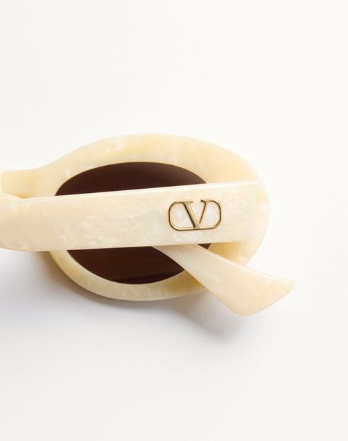 Valentino - Oval Acetate Eyewear - Ivory/brown - Woman - Eyewear